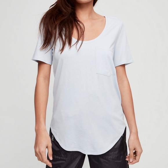 ✨BABATON✨ Sami Scoop T-Shirt w front pocket - Picture 2 of 6